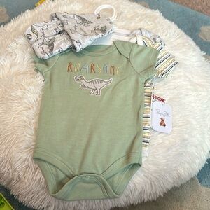 NWT 0-3 month Set